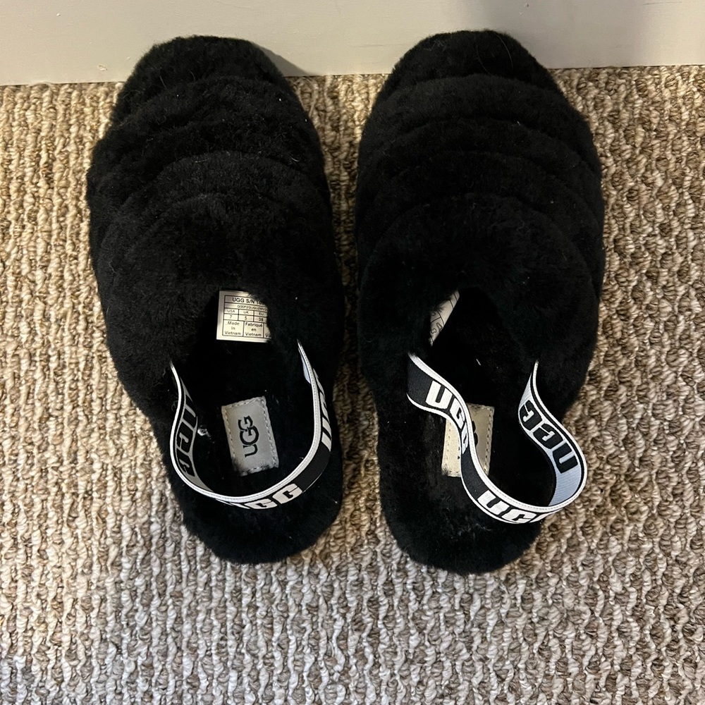 Black Ugg Fluff Yeah Slippers - Gem